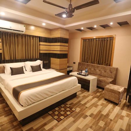 Mohar Residency Hotel Calcutta Exterior foto