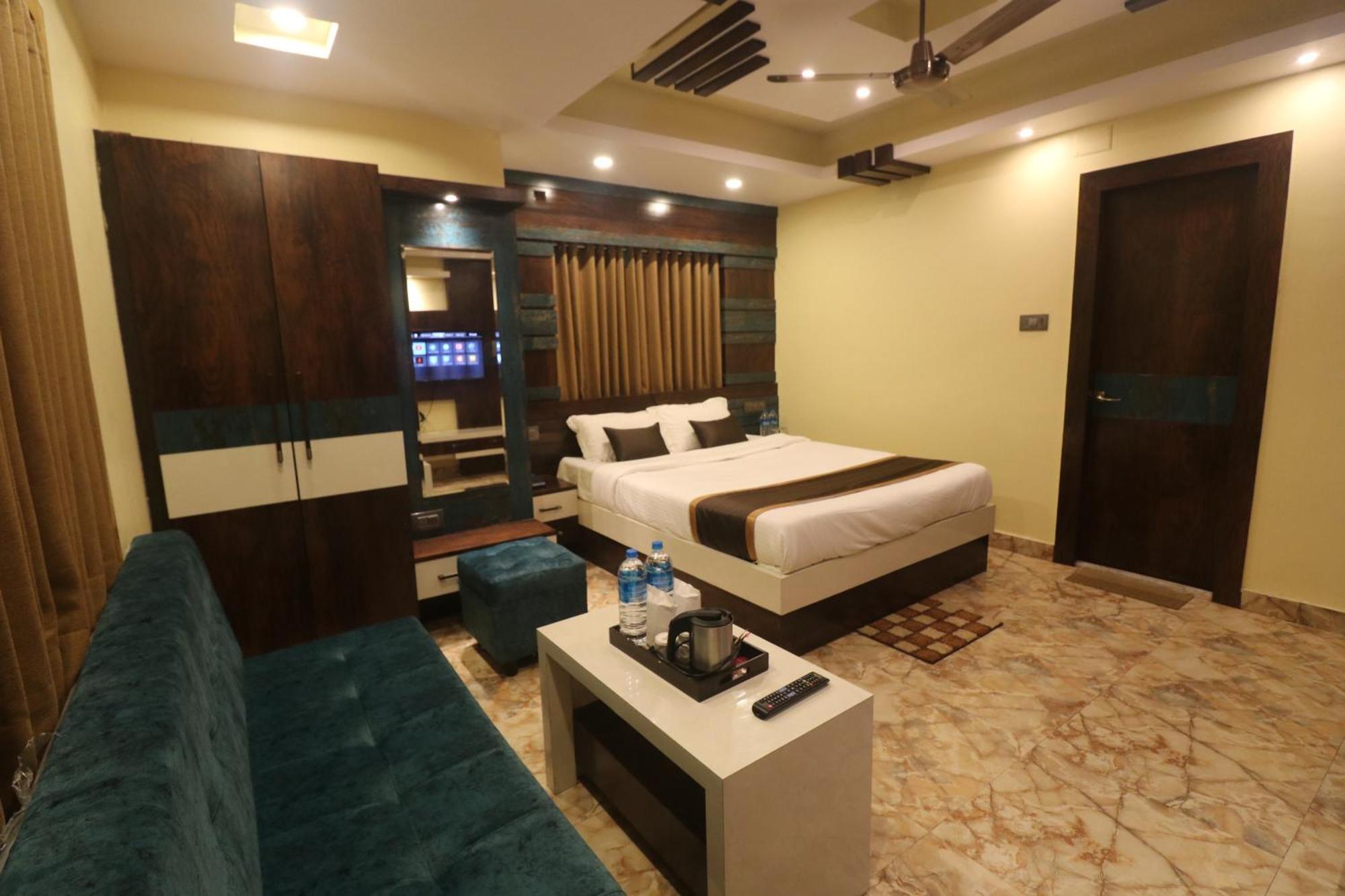 Mohar Residency Hotel Calcutta Exterior foto