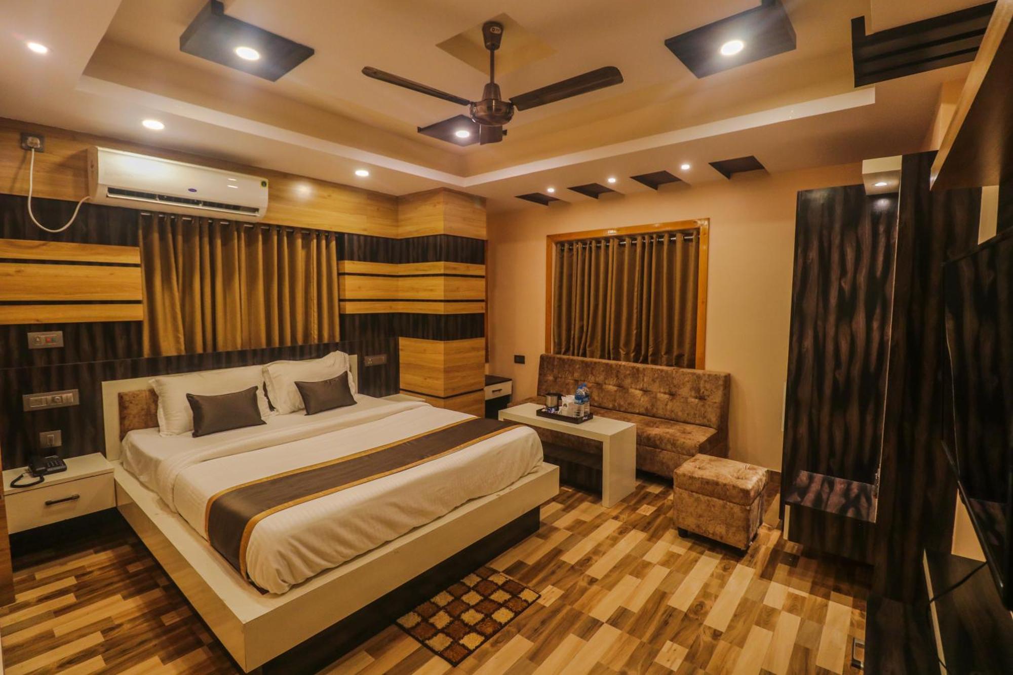 Mohar Residency Hotel Calcutta Exterior foto