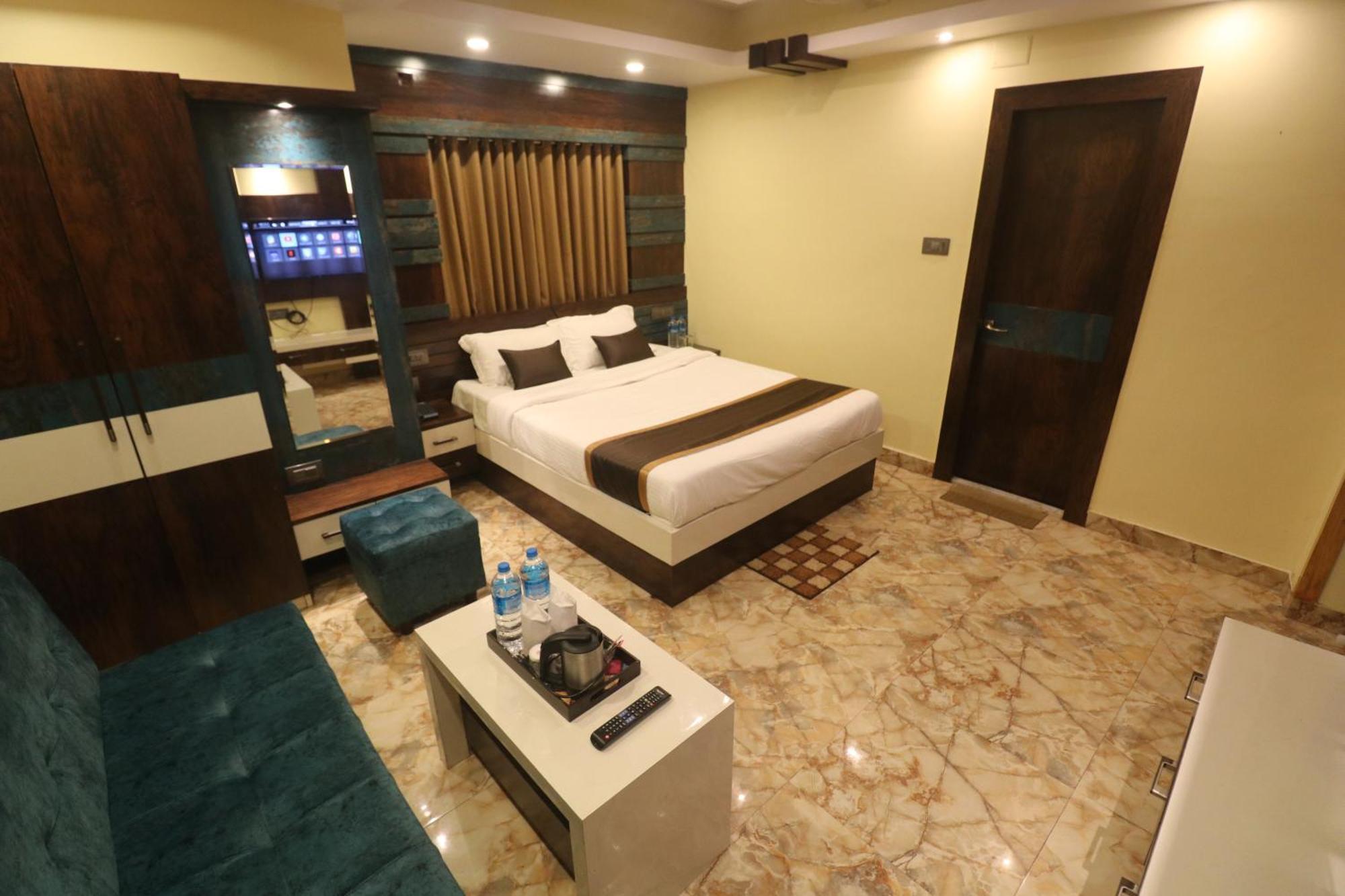 Mohar Residency Hotel Calcutta Exterior foto
