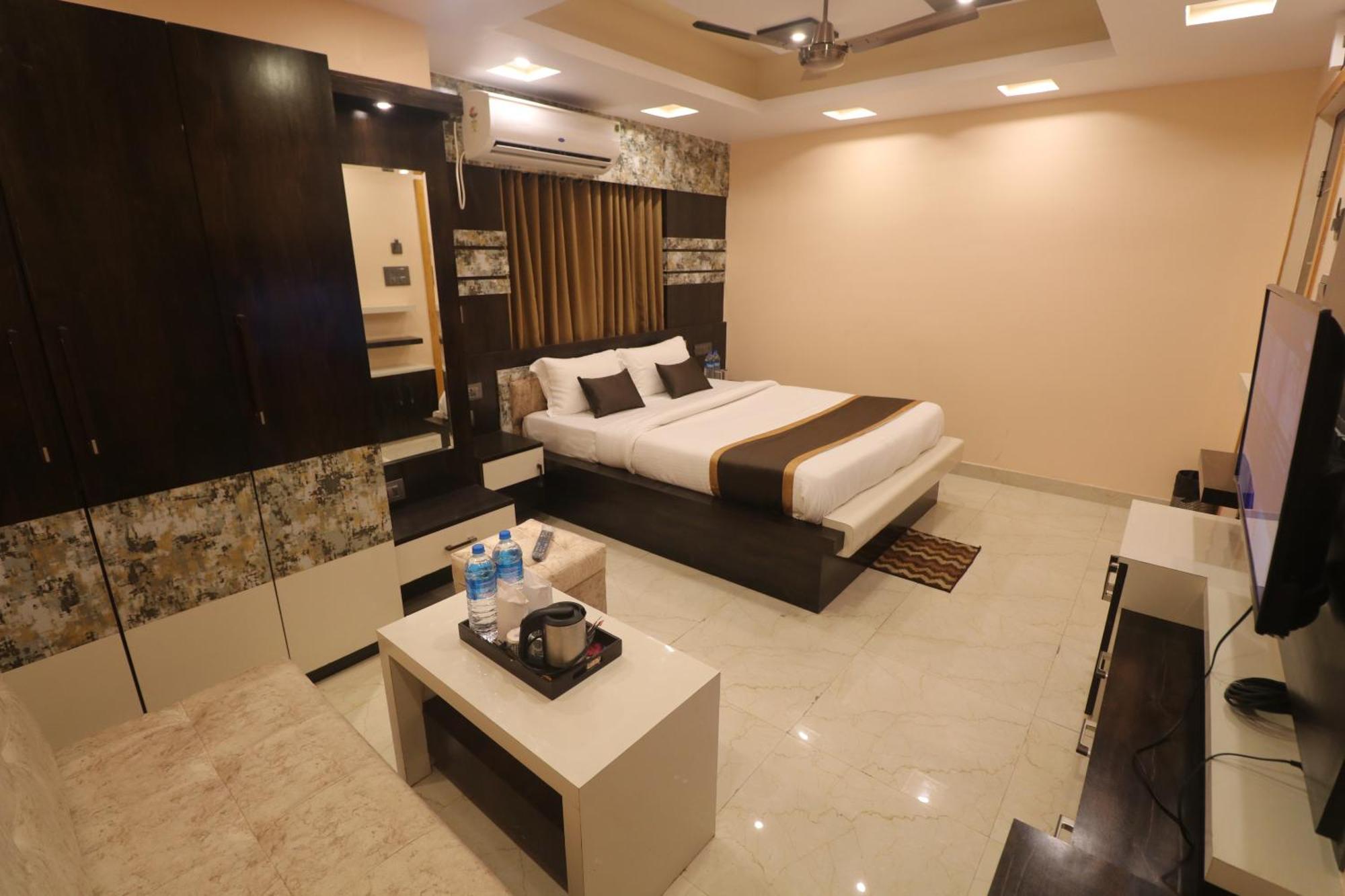 Mohar Residency Hotel Calcutta Exterior foto